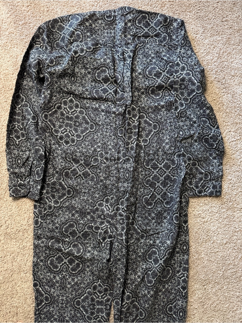 Black & White Patterned Long-Sleeve Jumpsuit - Picture 5 of 5